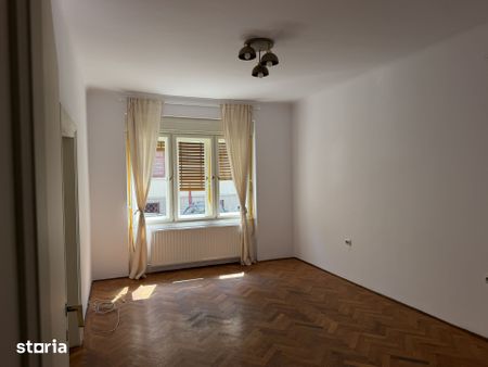 ap 3 cam decomandat ultracentral str tipografilor - Fotografie 3