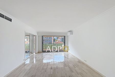 Location Appartement 3 pièces 69m² CANNES 06400 - Photo 2