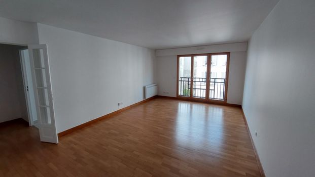 location Appartement T3 DE 74.5m² À PARIS - Photo 1