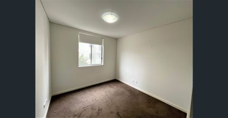 GREAT APARTMENT LIVING! - Photo 4