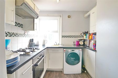 3 bedroom apartment to rent - Photo 5