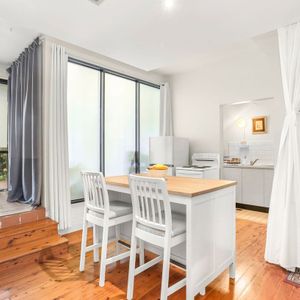 3a/1a Little Commodore Street, Newtown, NSW 2042 - Photo 2