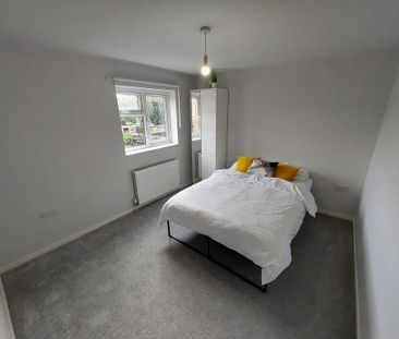 3 bedroom detached house to rent - Photo 5