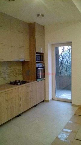 Apartament 4 camere de inchiriat in Cluj-Napoca, Centru ID 3265 - Fotografie 2