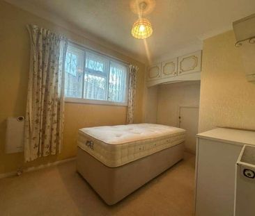 Slough, Berkshire, SL3 - Photo 1