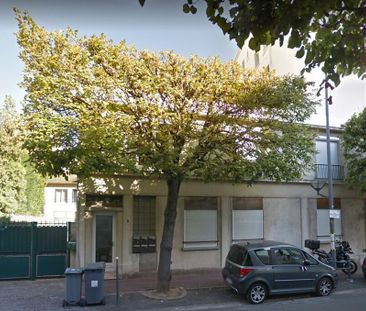 Location Appartement 1 pièce 16m² ISSY LES MOULINEAUX 92130 - Photo 2