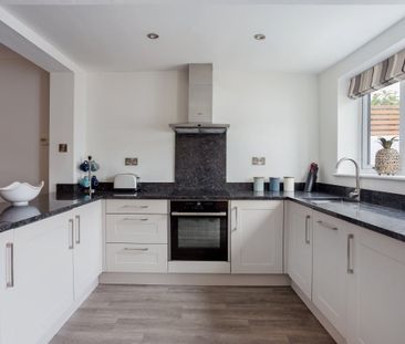 2 bedroom terraced house to rent - Photo 6