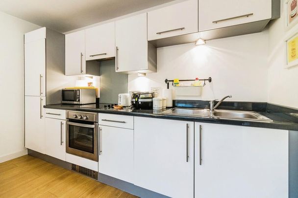 2 bedroom apartment to rent - Photo 1