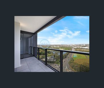 Stunning City Facing 2 Bedroom Apartment with Parking in, Sydney Ol... - Photo 5