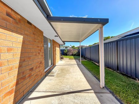 Perfect Family Home - Photo 5