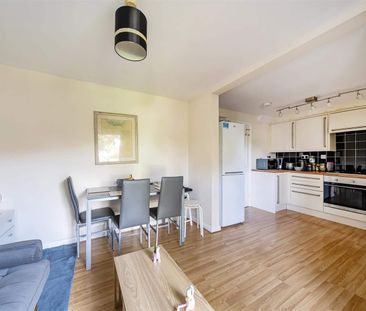 Filton Avenue, Filton, Bristol - Photo 2