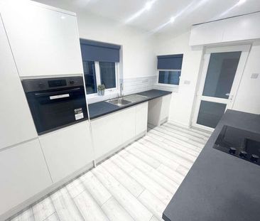 Bedworth Road, Bulkington, Bedworth, Warwickshire, CV12 - Photo 5