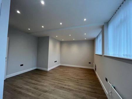 Stamford House, Guildford - 1 bedroomProperty for lettings - Seymours - Photo 3