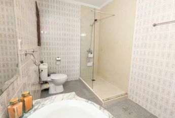 Carrer Miguel Hernández, Paterna, Valencian Community 46980