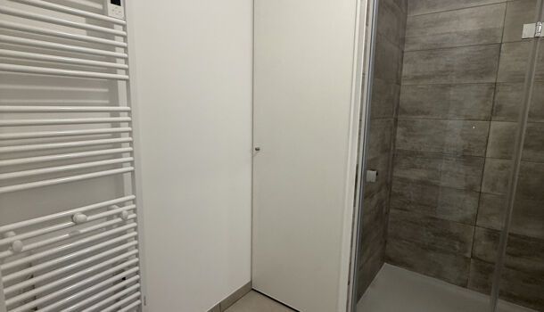 Appartement 1 pièces 21m2 REIMS 640 euros - Photo 1