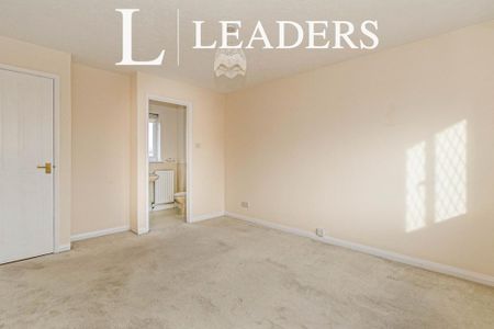 3 bedroom detached house to rent - Photo 4