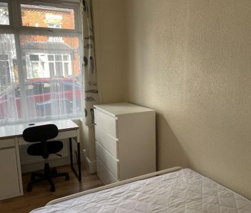 4 bedroom house to rent - Photo 5