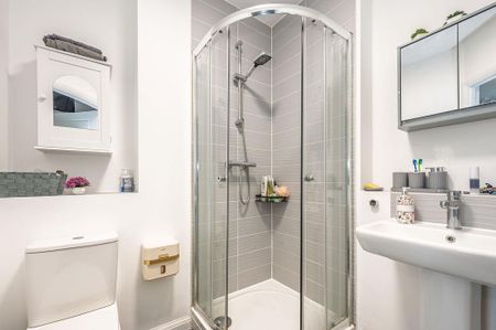 2 bedroom flat to rent - Photo 4