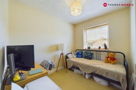 3 bedroom detached house to rent - Photo 3