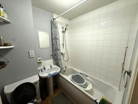 2 bedroom terraced house to rent - Photo 3