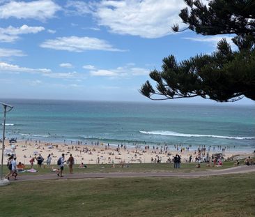 Bondi Beach - Photo 1
