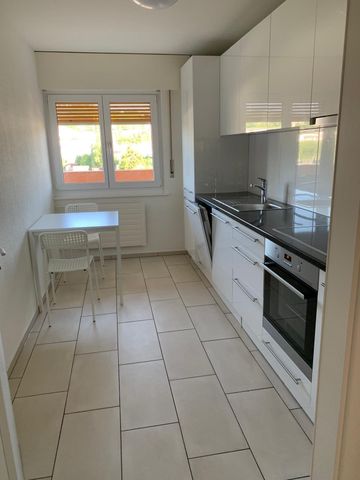 Charmantes möblierte 2,5-Zimmer-Wohnung mit Balkon - Photo 4