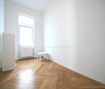 sanierte Altbauwohnung mit großer Loggia - Photo 4