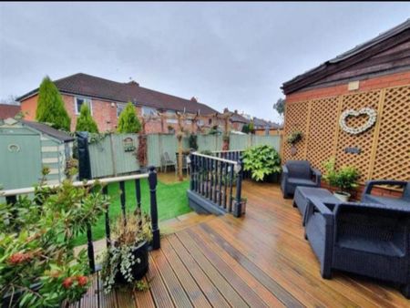 2 bedroom end of terrace house to rent - Photo 2