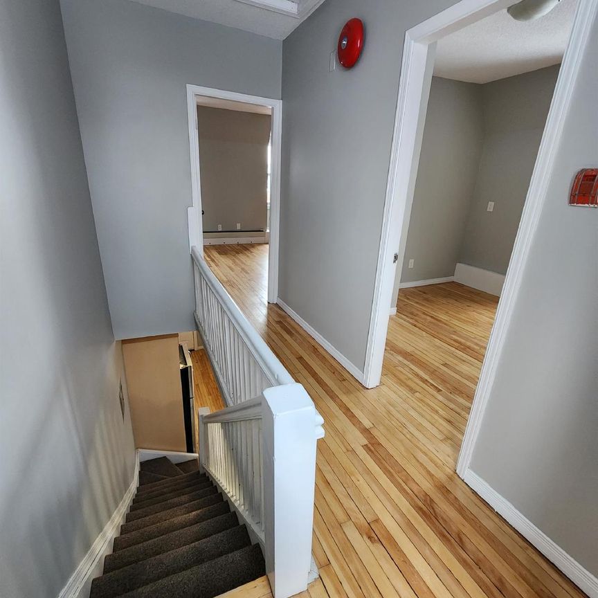 C - 344 Somerset Street E - Photo 1