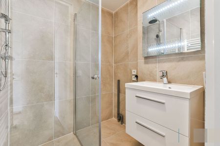 Appartement te huur: Lucellestraat 11-2 1055 HS Amsterdam - Photo 2