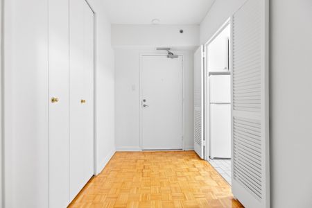 5320 Av. MacDonald, Côte-Saint-Luc, QC H3X - Photo 2