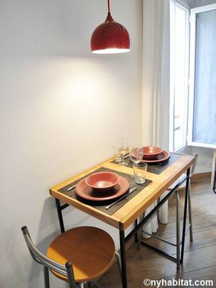 Logement à Paris, Location meublée - Photo 1