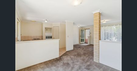 WELL PRESENTED 2 BEDROOM VILLA IN WELL KEPT COMPLEX - Photo 4