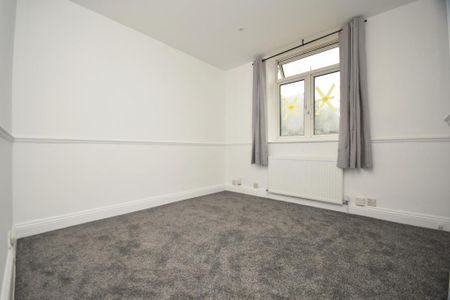 3 bedroom house to rent - Photo 2
