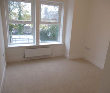 2 bedroom semi-detached house to rent - Photo 2
