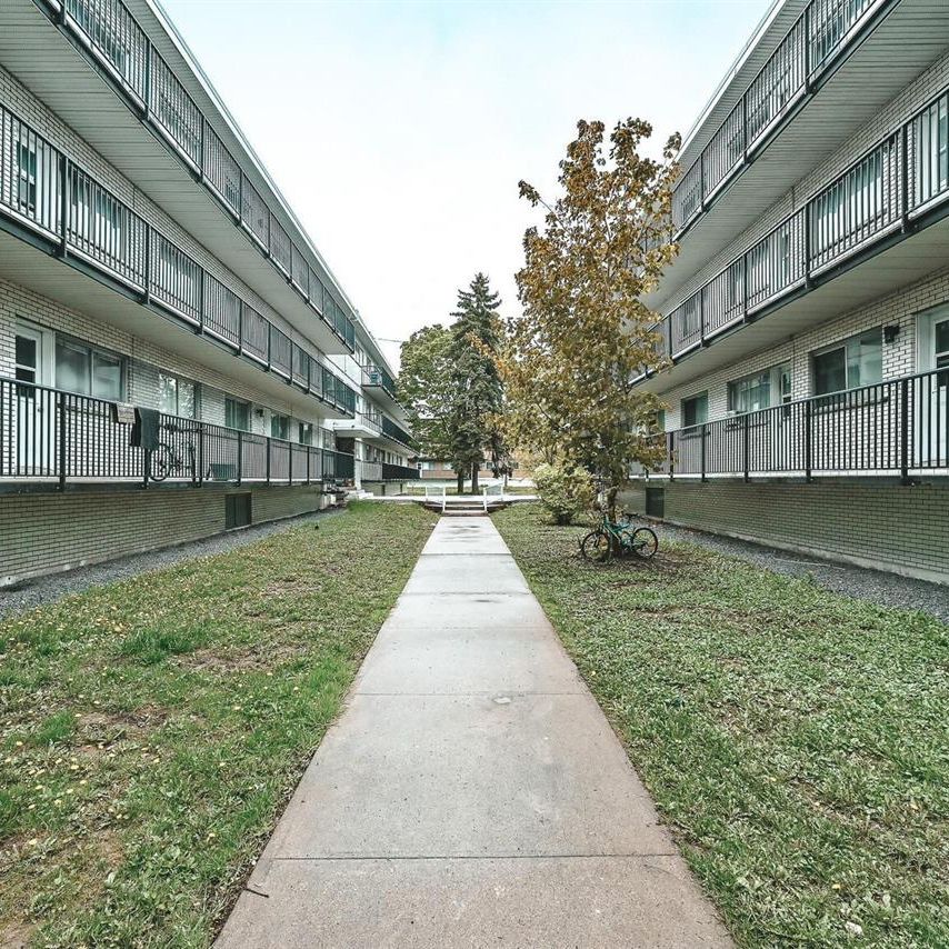 2 Bedroom - 6965 Rue De Choisy, Montréal - Photo 1