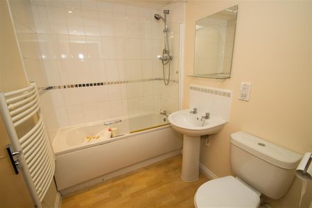 Hendon Court,Hendon Rise - Photo 5