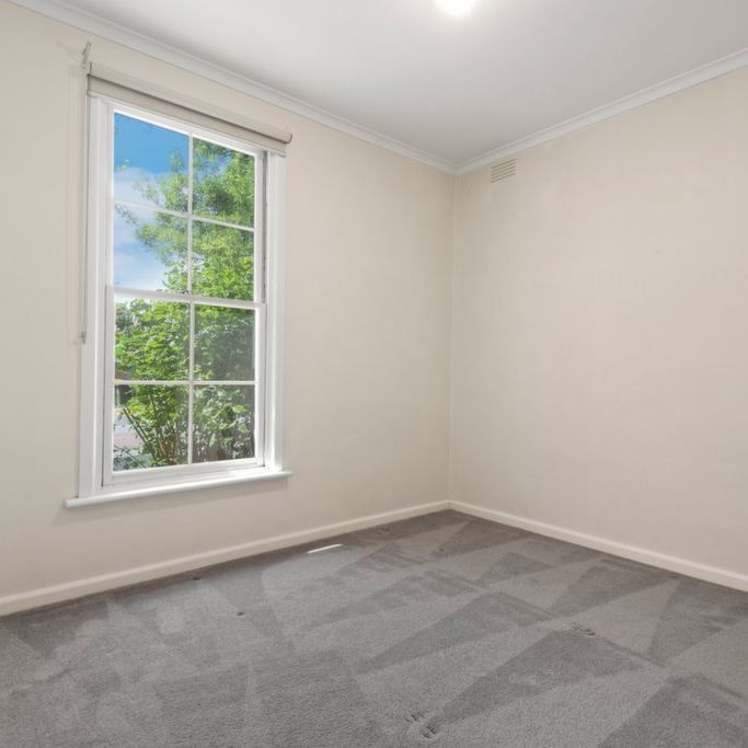 Quiet and Well Positioned Welcoming Unit in Balwyn North - Photo 1