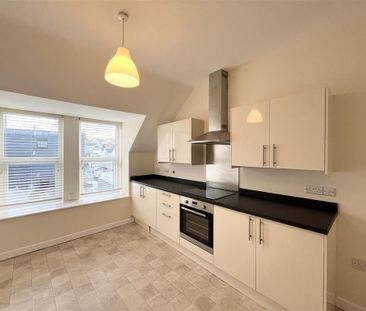 2 bedroom maisonette to rent - Photo 5