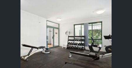 Coastal Living with Style and Space - Photo 3