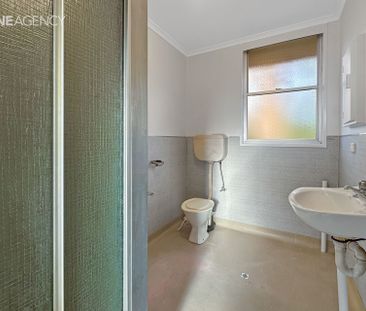 Bright & Convenient - Photo 5