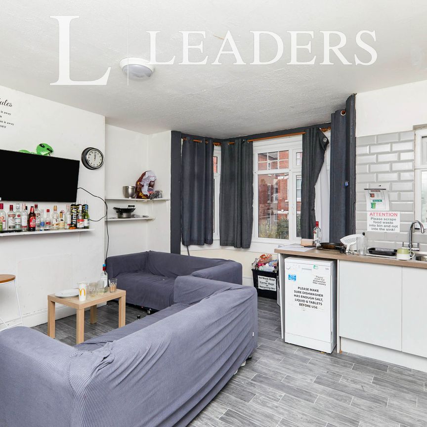 6 bedroom terraced to rent Gedling Grove, Nottingham, Nottinghamshire, NG7 - Photo 1