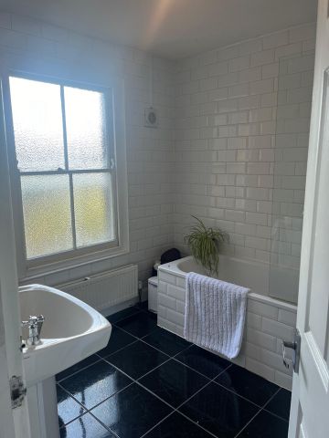 2 Bed Flat, Brixton, SW9 - Photo 5