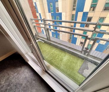 2 bedroom apartment to rent - Photo 2