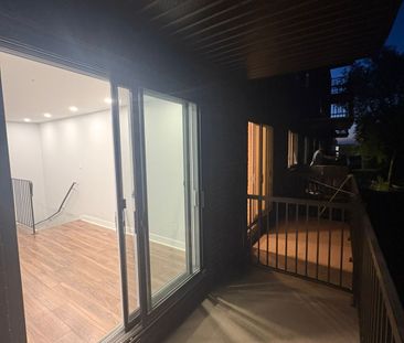 4 1/2 Sur 2 étages - Photo 2