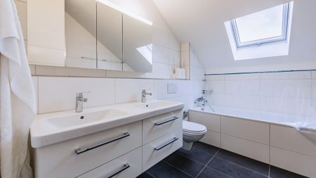 Dachwohnung zum Wohlfühlen - Foto 3