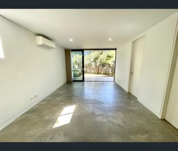 2/3 Minneapolis Crescent, Maroubra, NSW 2035 - Photo 1