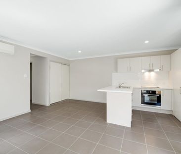 Modern Duplex In Prime Location - Photo 3