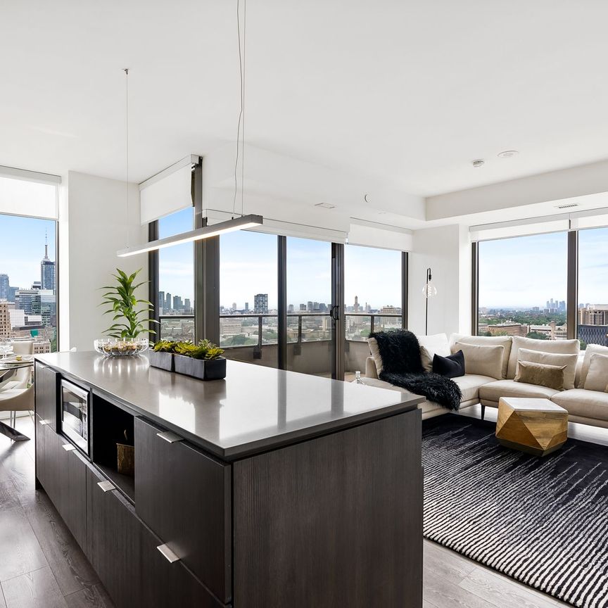 For Lease - 2 St Thomas Street Unit# 1206, Toronto, Ontario - Photo 1