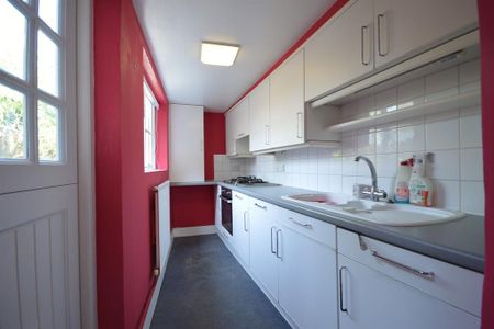 3 bedroom terraced house to rent - Photo 3